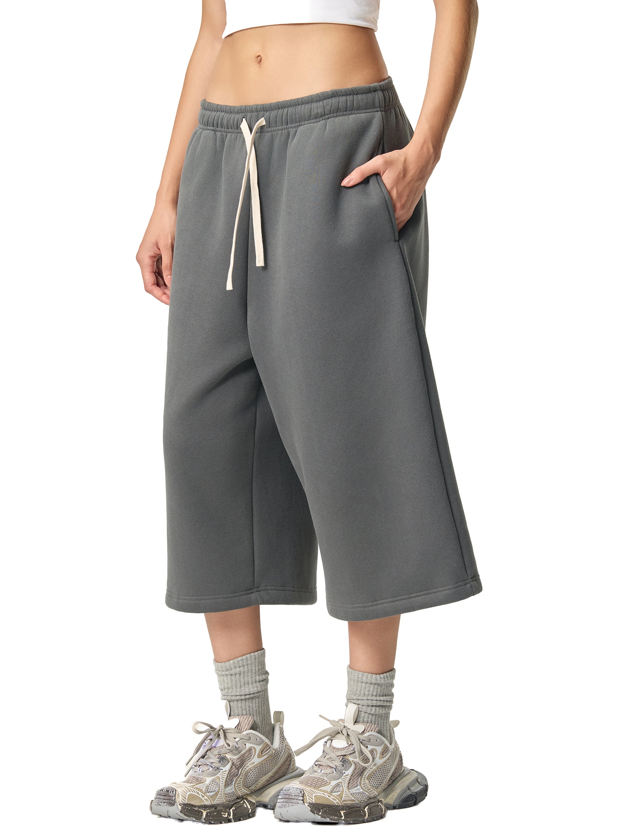 Mooda Relaxed Drawstring 3/4 Sweatpants